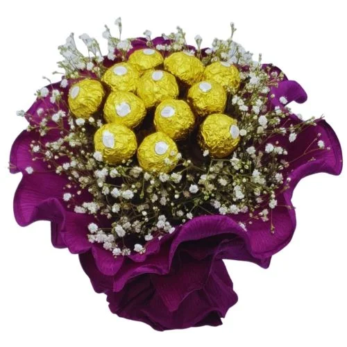 Ramo de flores con bombones rocher violeta